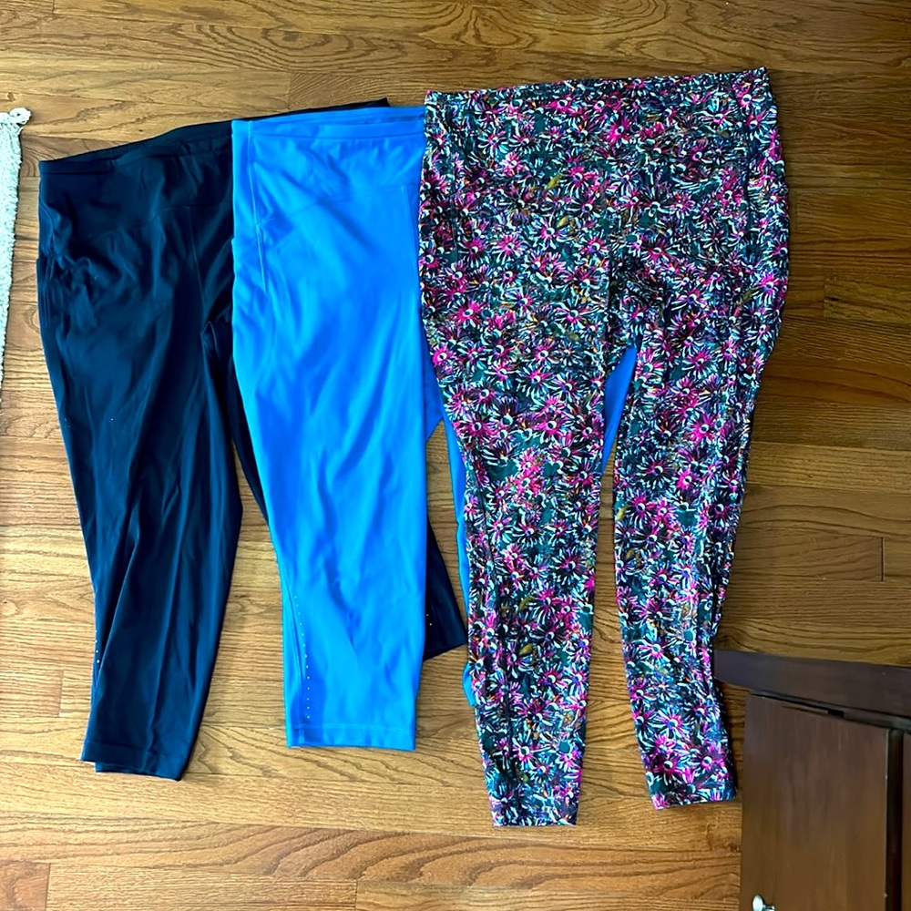 3 pairs of Lululemon Swift Speed Leggings Sz 18